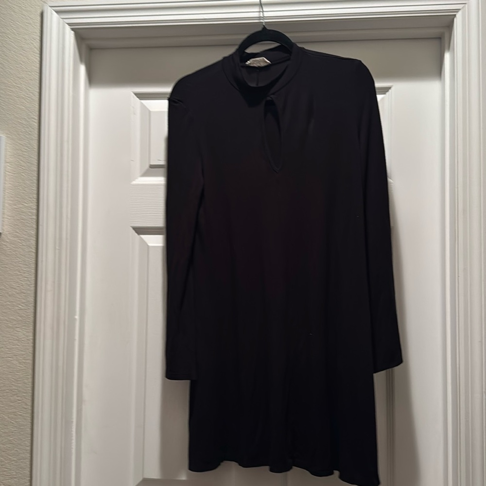 Bloom in the city comfy long sleeve black dress size M. Small cut out at neck